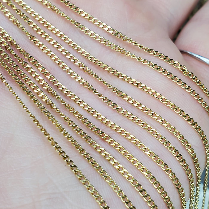 Gold Flattened Curb Chain