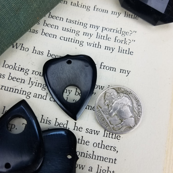 Buffalo Horn Medium Planchette, drilled