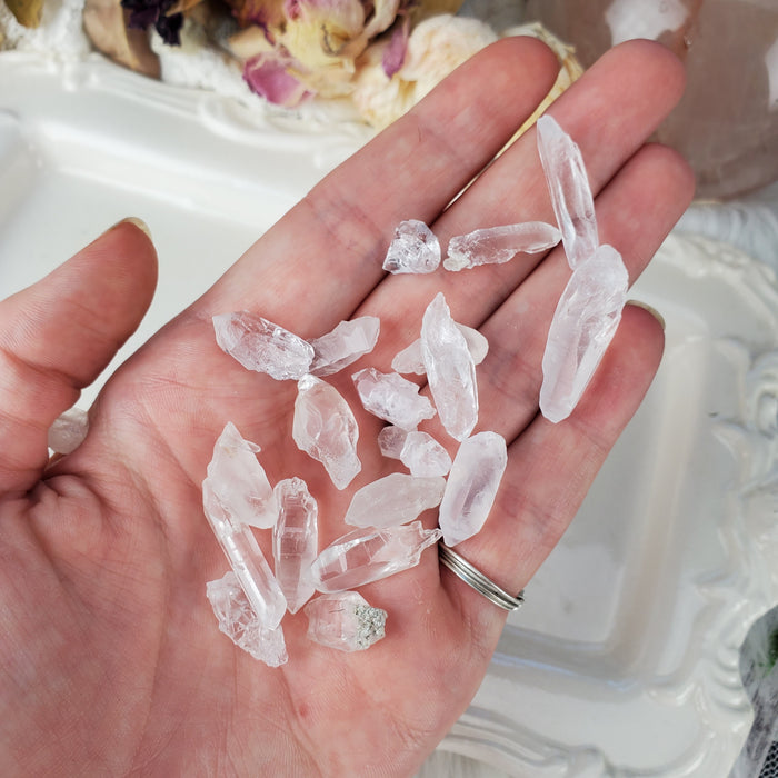 Quartz Points and Pieces
