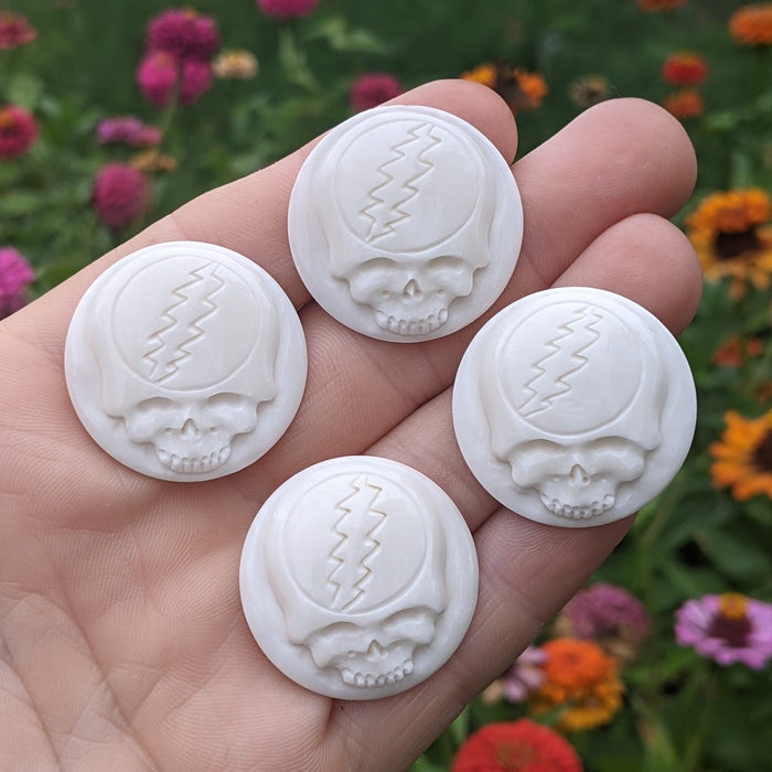 Bone Stealie Cabochons, 11-13 point bolts
