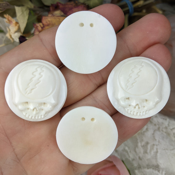 Bone Stealie Cabochons, 11-13 point bolts