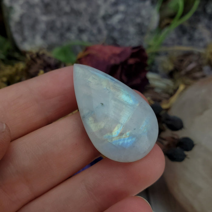 Moonstone Cabochon, 8