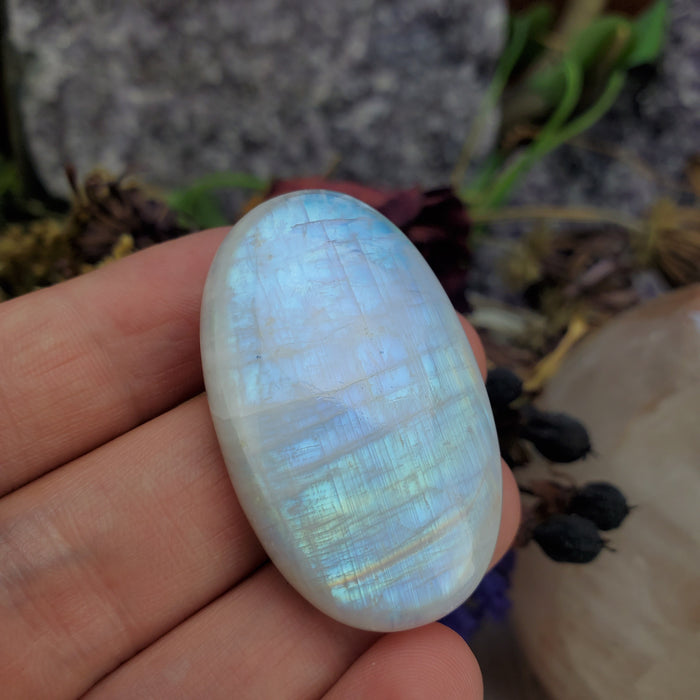 Moonstone Cabochon, 7