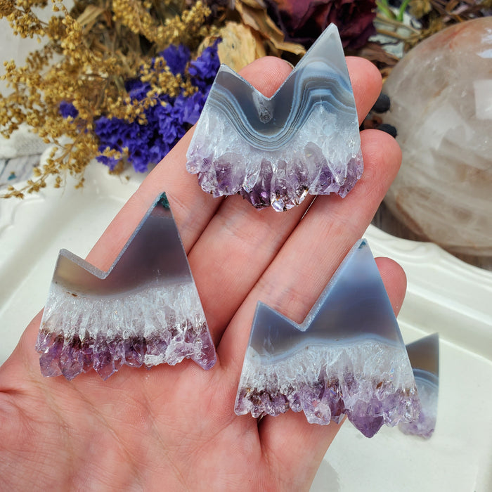 Amethyst and Agate Mountains, Large