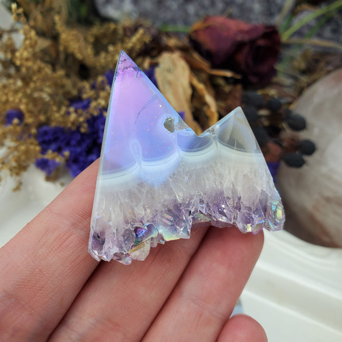 Aura Amethyst and Agate Mountains, Large