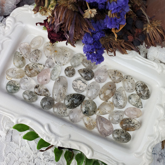 Dot Quartz Cabochons