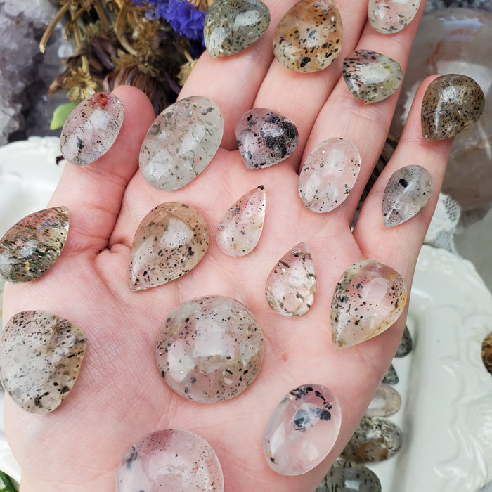 Dot Quartz Cabochons