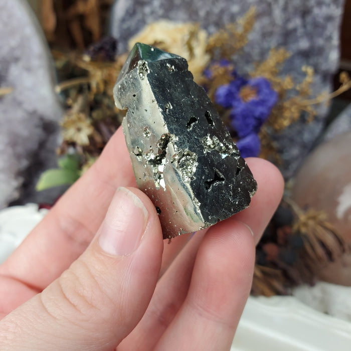 Pyrite Towers, mini