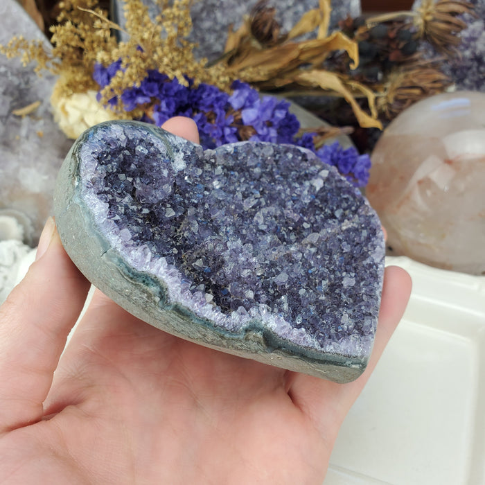 Uruguay Amethyst Heart