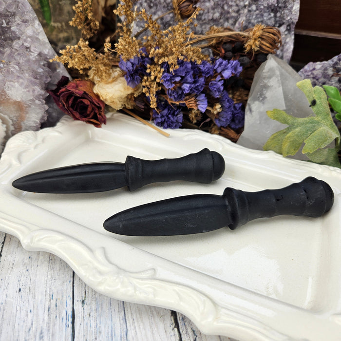 Obsidian Daggers