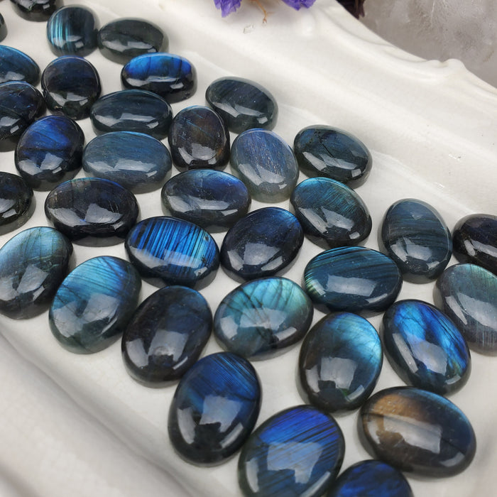 Labradorite Oval Cabochons, 15x20mm