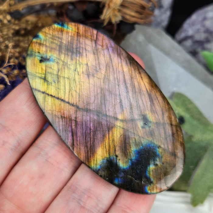 Labradorite Cabochon, 1