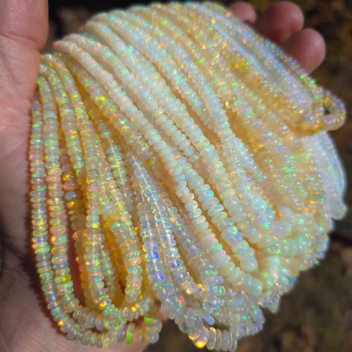 Welo Opal Strands, 18''