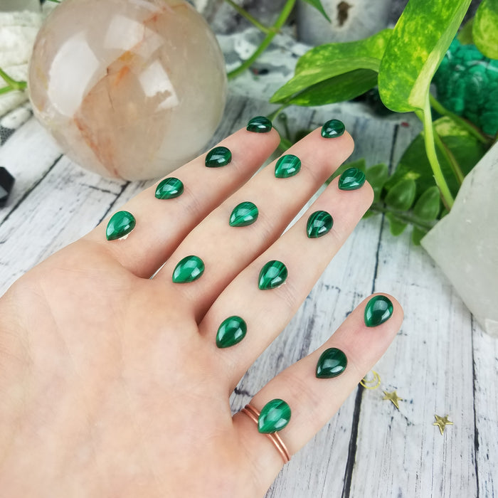 Malachite Teardrop Cabochons, 7x10mm