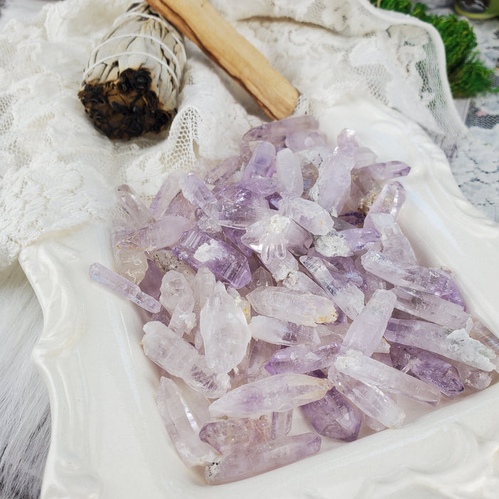 Vera Cruz Amethyst Points, lightly saturated