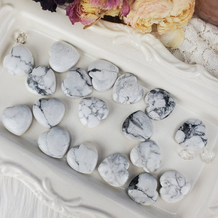 Howlite Hearts, 1''