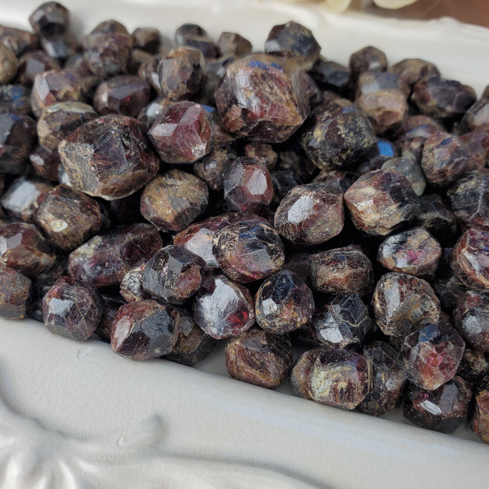 Garnets, raw