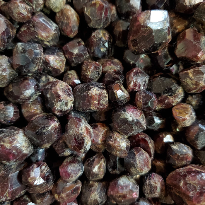 Garnets, raw