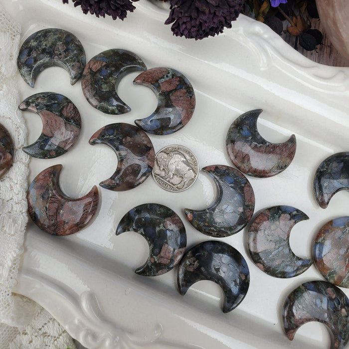 Ryolite Crescent Moons