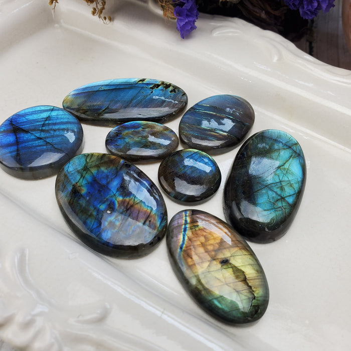 Labradorite Cabochons, 100g bags