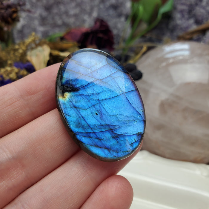 Blue Labradorite Cabochon, 17