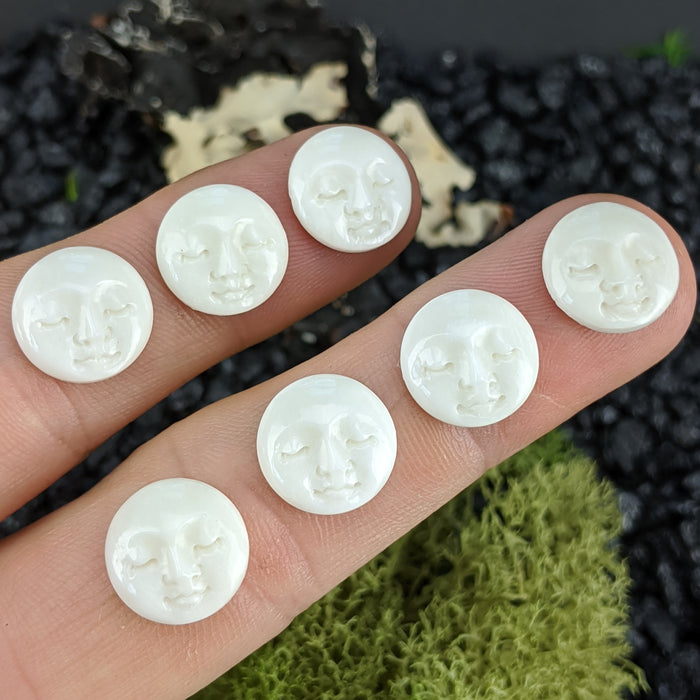 Mini Round Face Bone Carving Cabochons, drilled